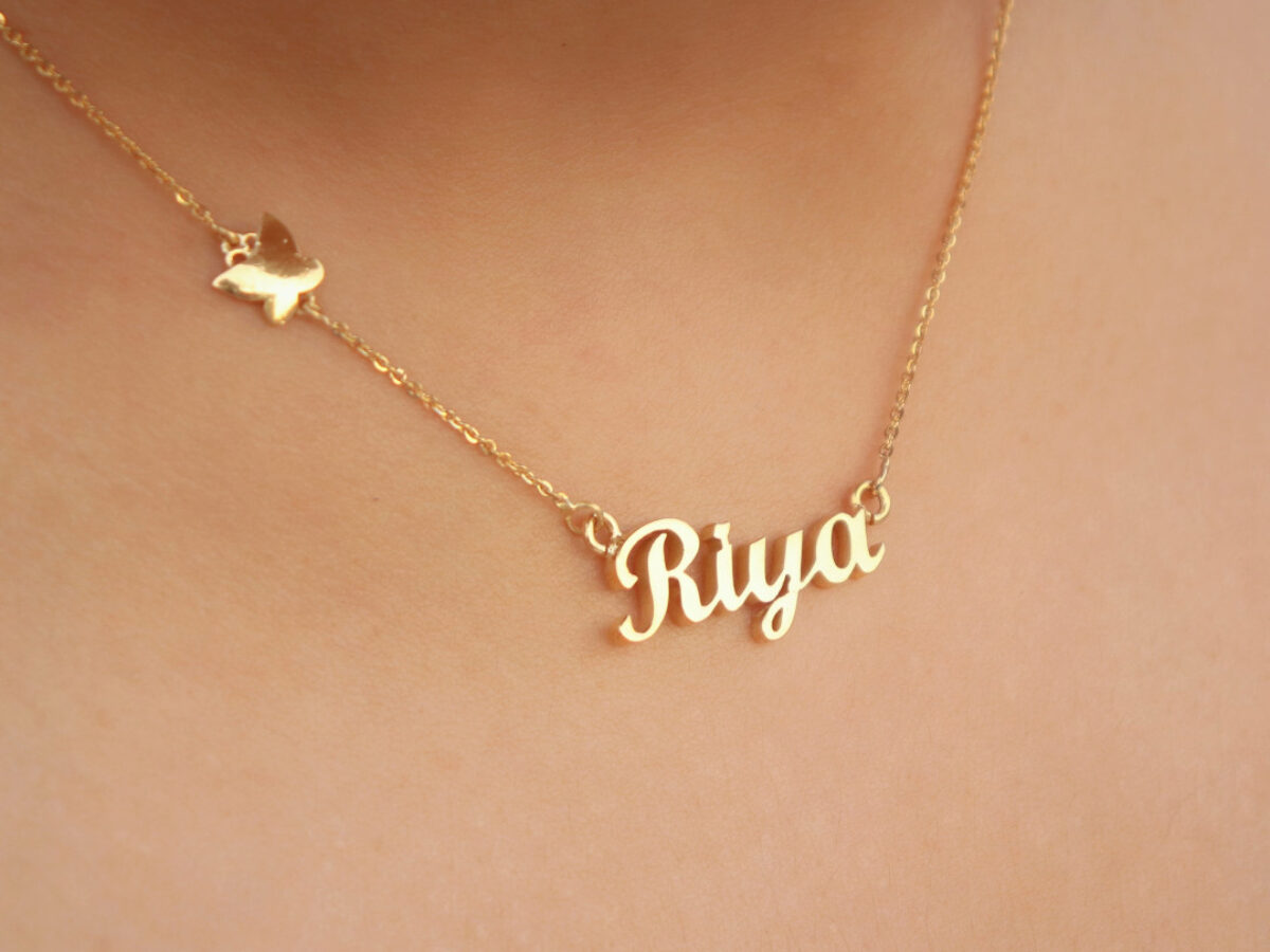 Riya deals name locket